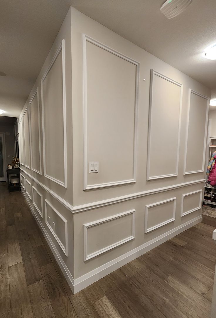 classic wall moldings